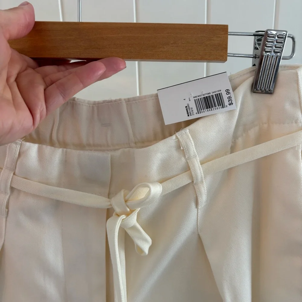 New with Tags! Nine West Tie Waist Wide Leg Crop Pants Cream Daisy Dew. Size 4 - Picture 5 of 12